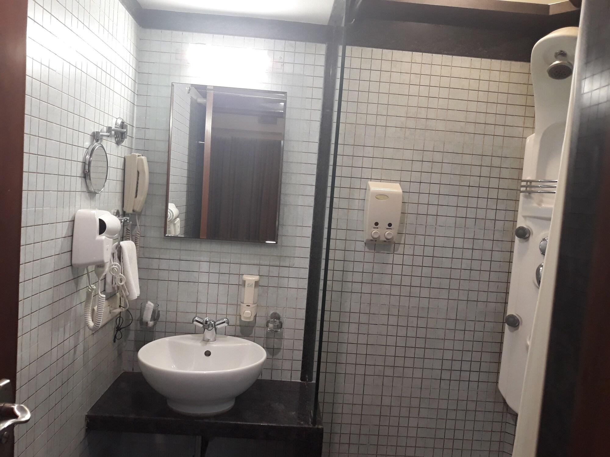 Fabhotel Shubhangan - Nr Bandra Mumbai Ngoại thất bức ảnh