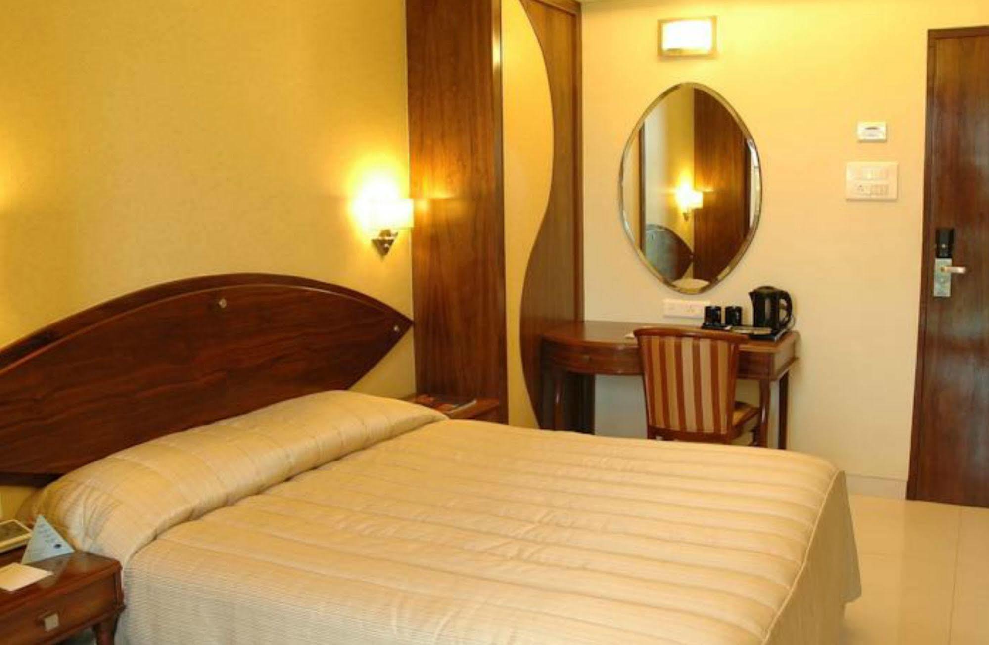 Fabhotel Shubhangan - Nr Bandra Mumbai Ngoại thất bức ảnh